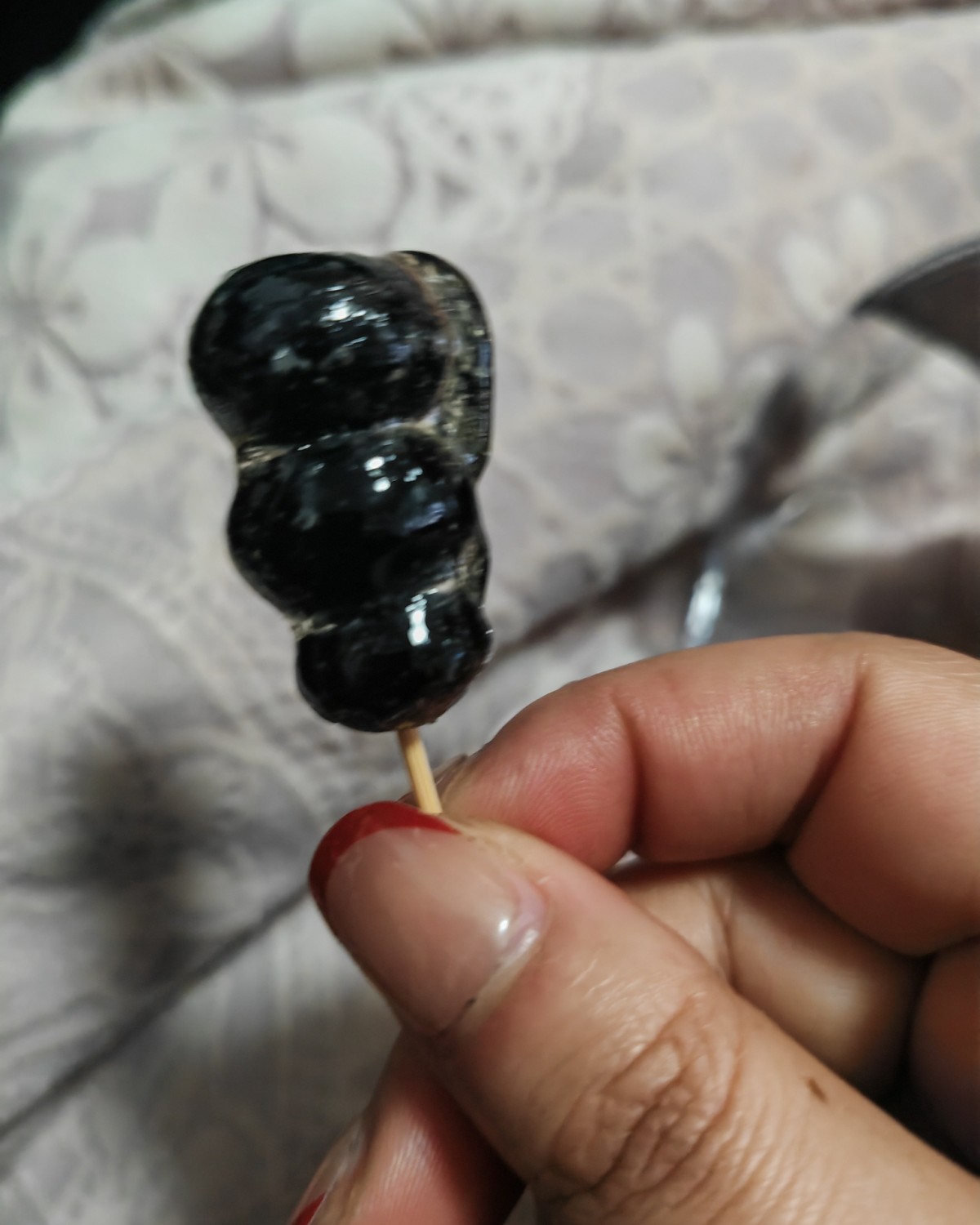 一年一度的小朋友生日，今年的生日蛋糕依旧是美丽家族的，这回给