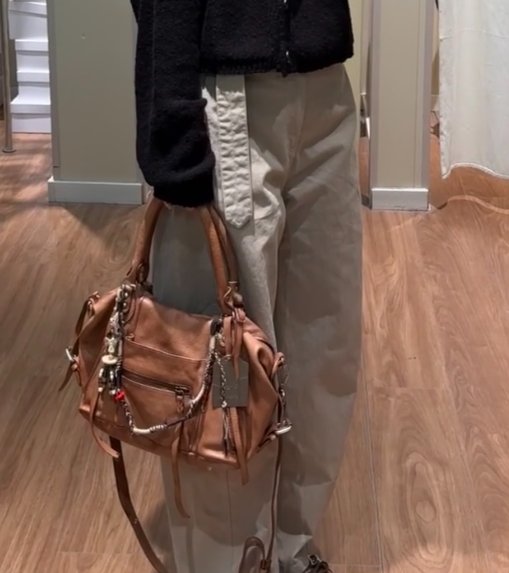 FREE PEOPLE这款机车包最近还挺火的，逛街搭配很出片