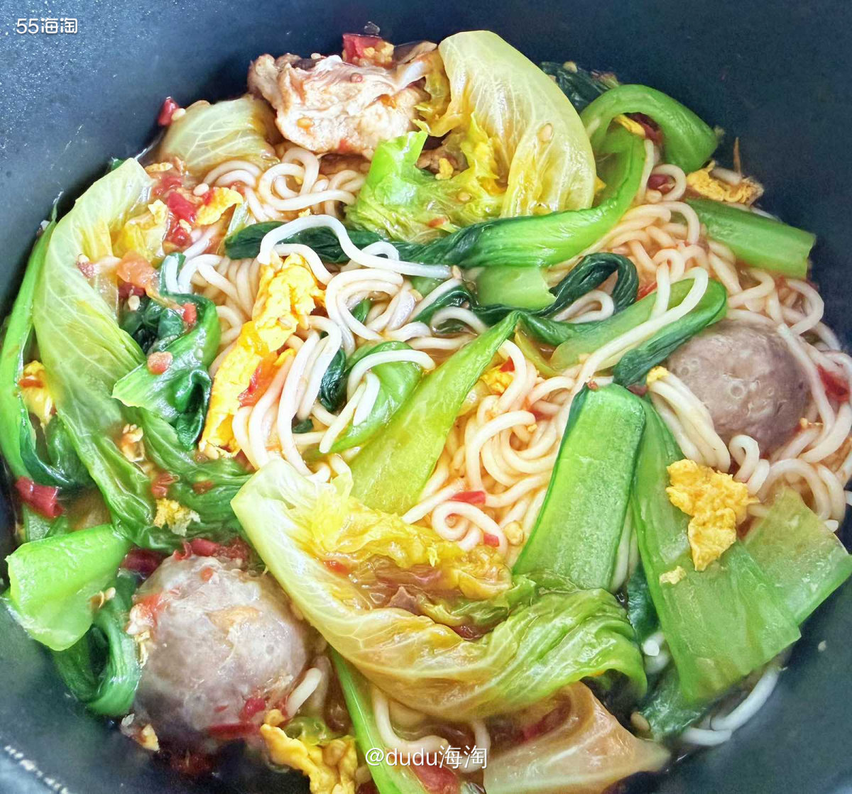 🌿奶奶不在就得我自己张罗娃的饭了，在超市买了一点面条，昨天