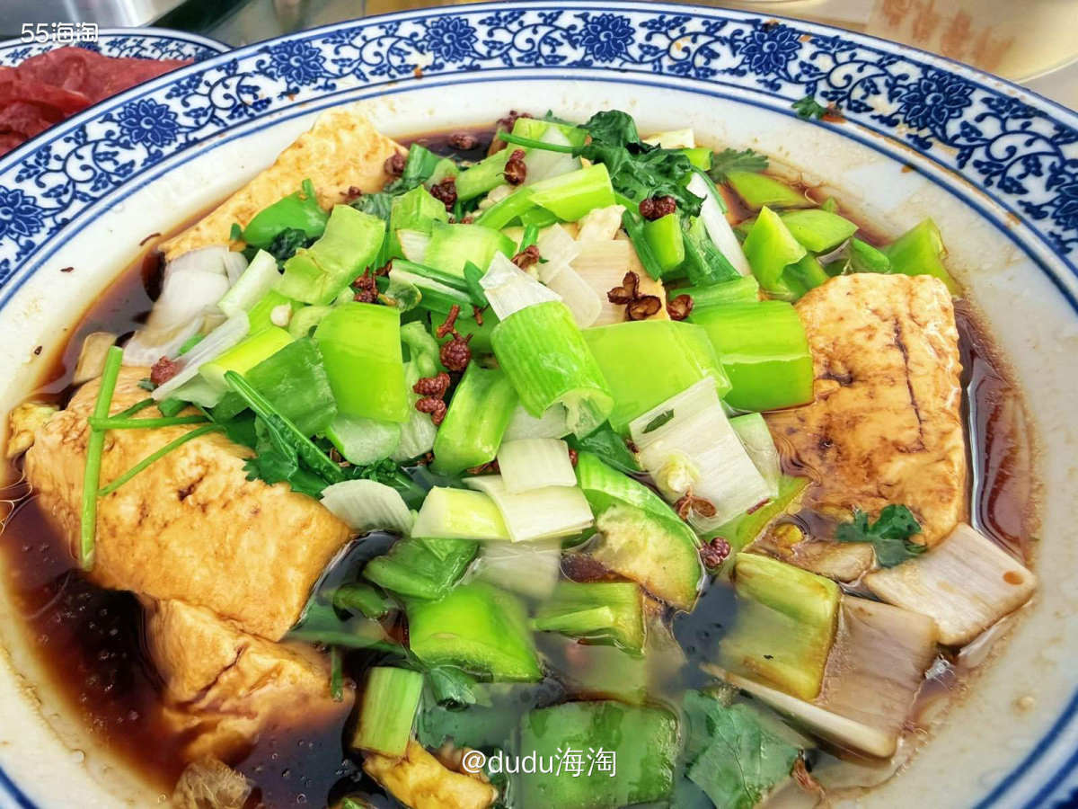 💦今天和同事们出来春游啦，所以又是吃农家菜的一天咯，这家味