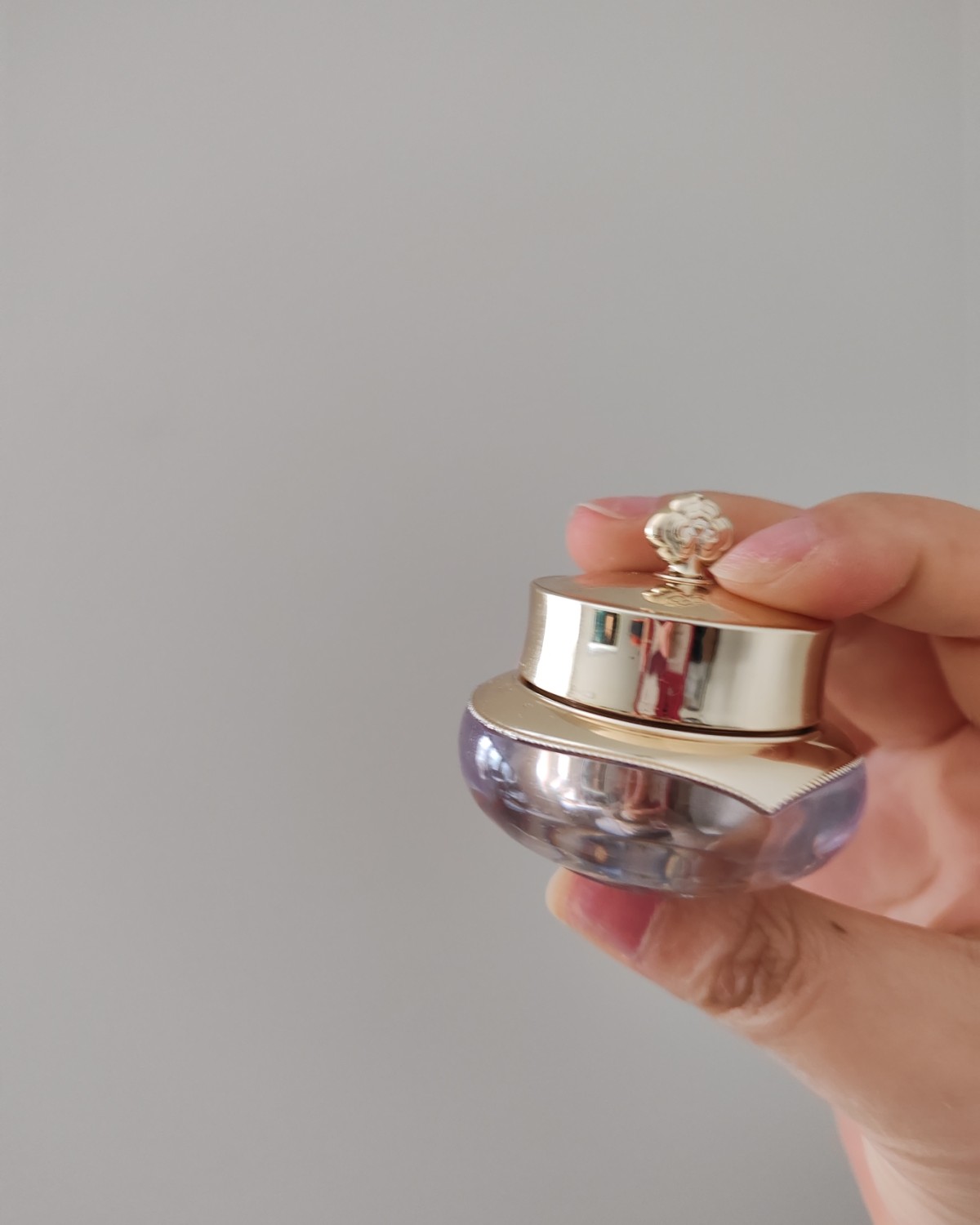 我的面霜空瓶不算多，毕竟其实之前我对于面霜的需求不太大，因为