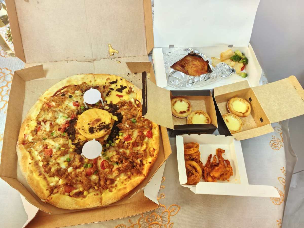 🌸上周日去给小伙伴送尿不湿了，送6包L码的宜婴共计3箱。还