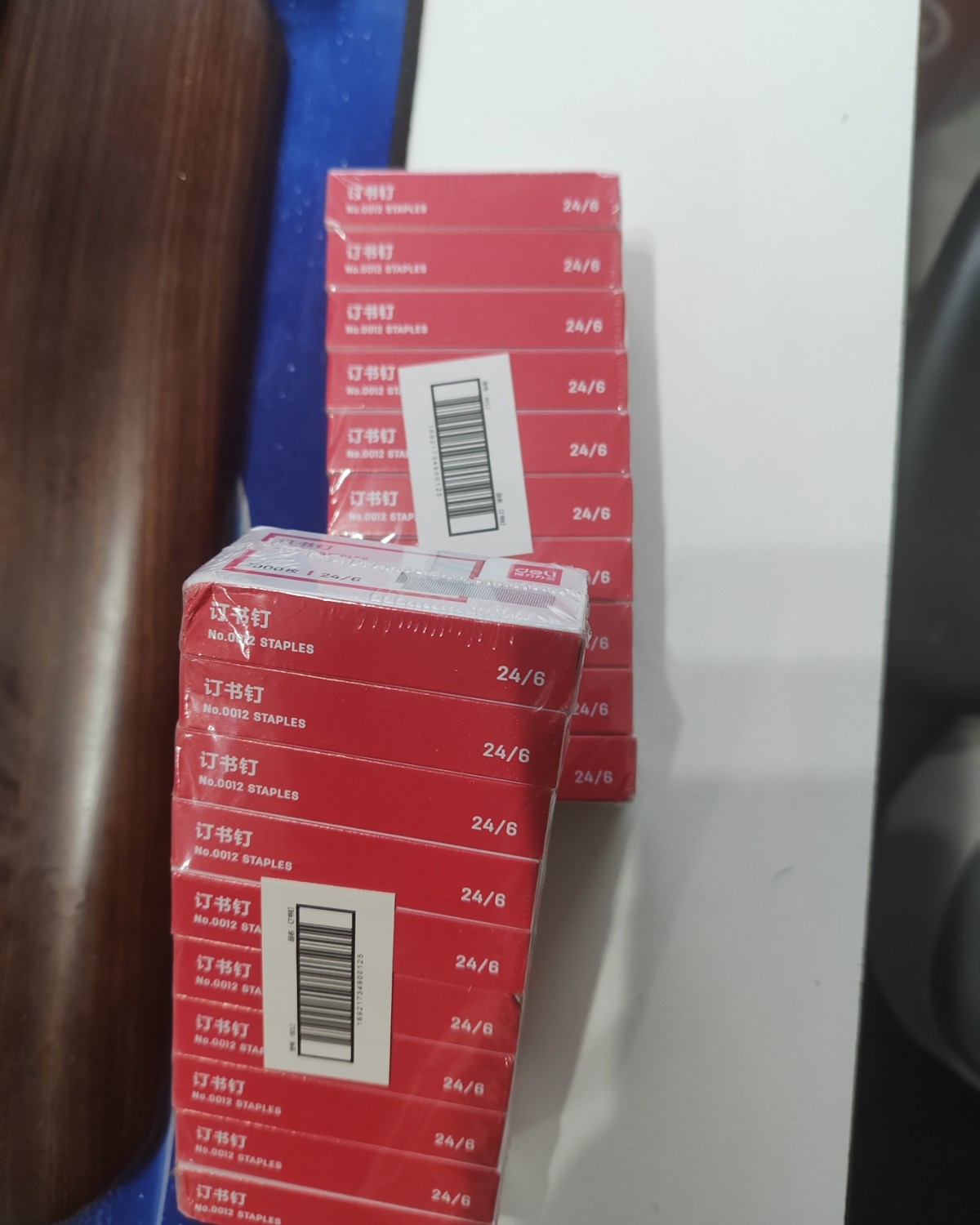 下单网站：淘宝网 下单商品：得力订书针20盒 下单金额：26