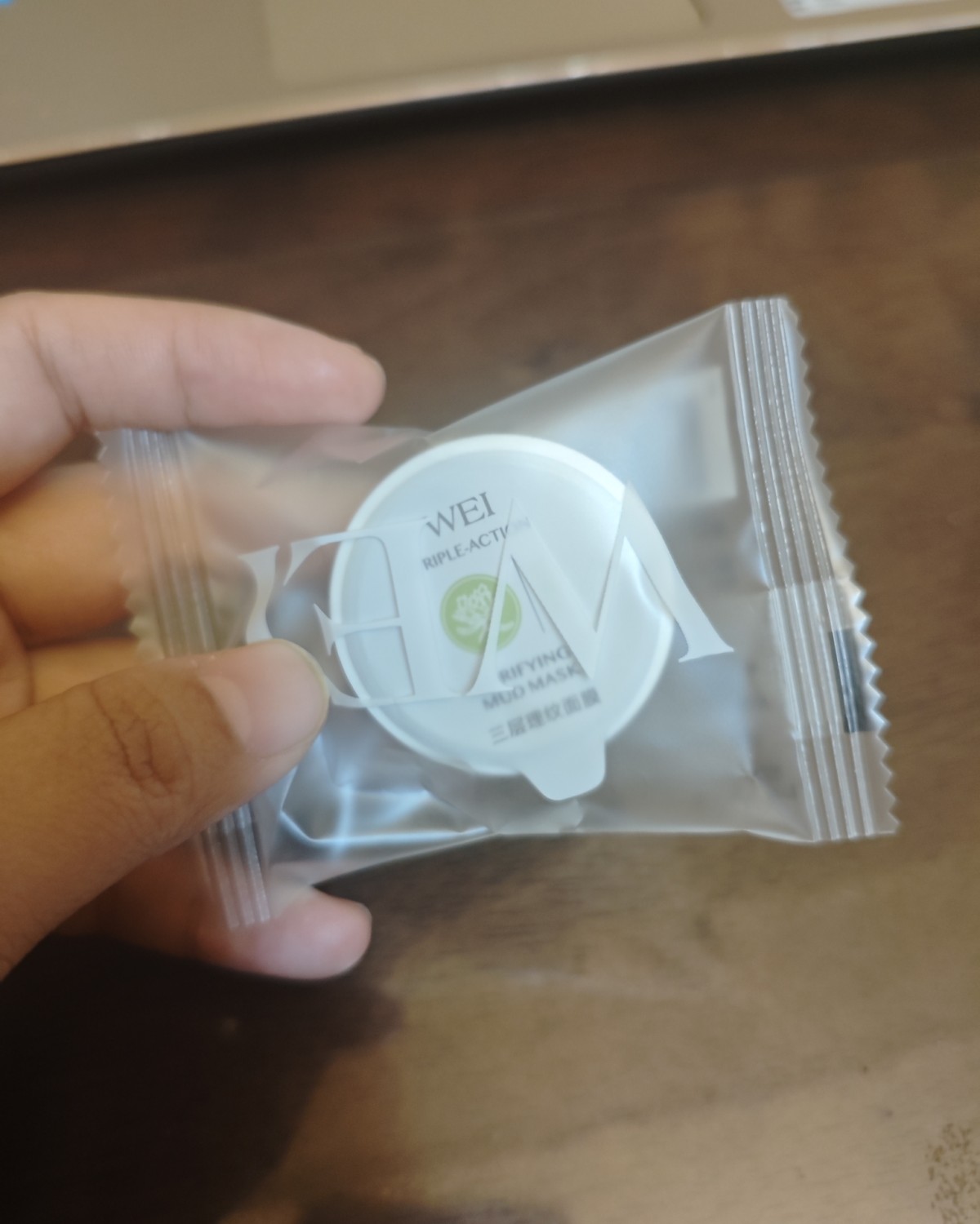 在国内丝芙兰经常看到蔚蓝之美这个品牌，wei，口碑很好的就是