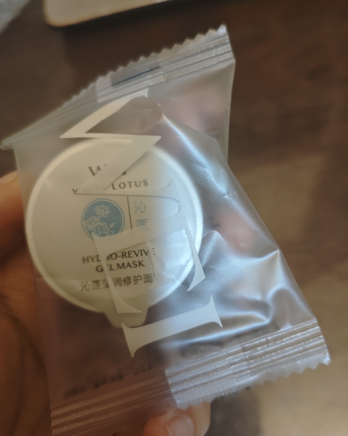 在国内丝芙兰经常看到蔚蓝之美这个品牌，wei，口碑很好的就是