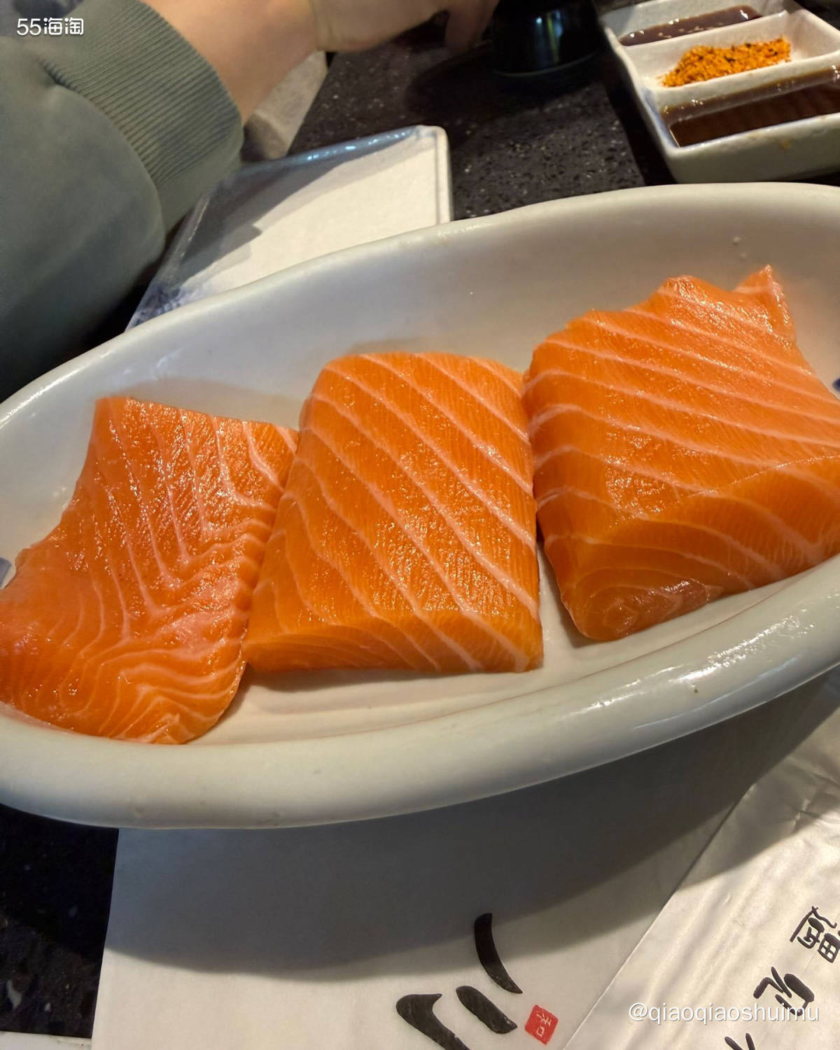 昨晚又去吃铁板自助啦～ 又是开始一通点，吃着吃着战斗机没了，