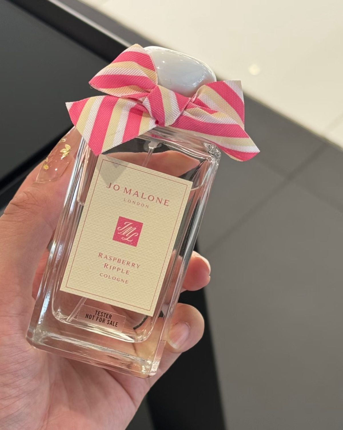 祖玛珑这回硬气了一把，比任何活动都要给力。满50美金送香水1