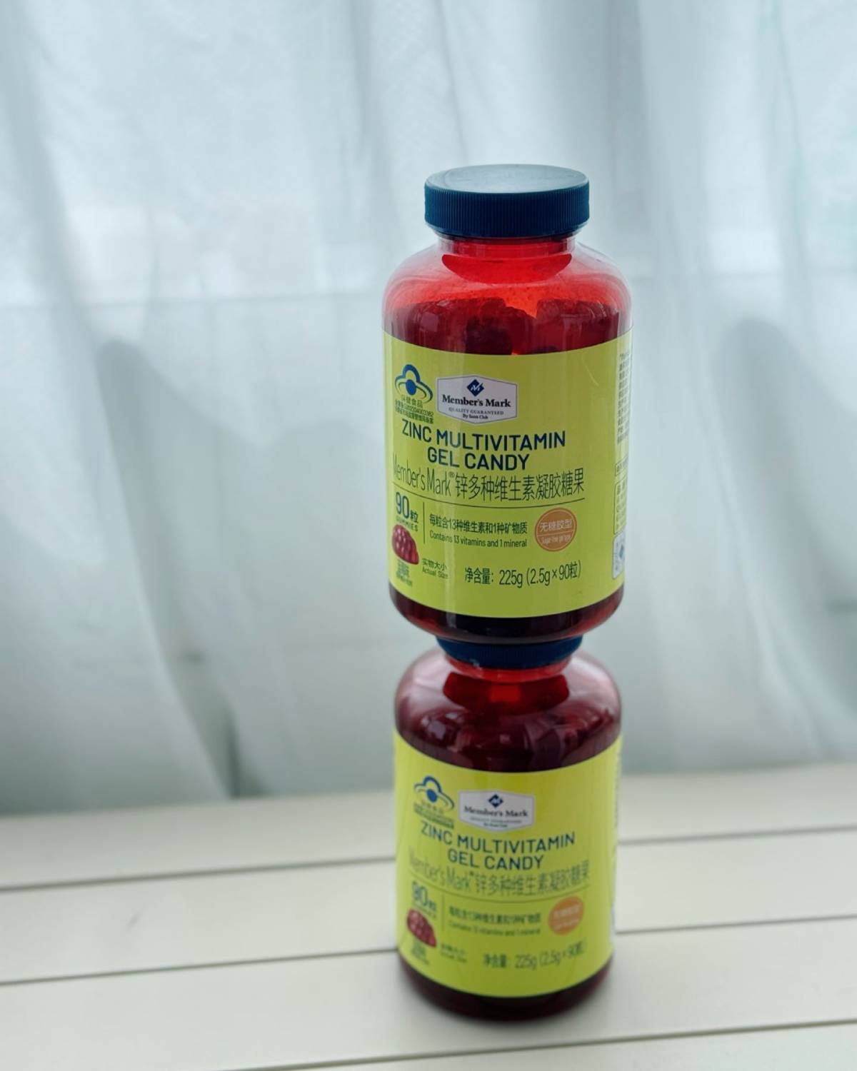 家里娃今年11岁，长得快，总担心缺钙，就入手了这款多维片。 