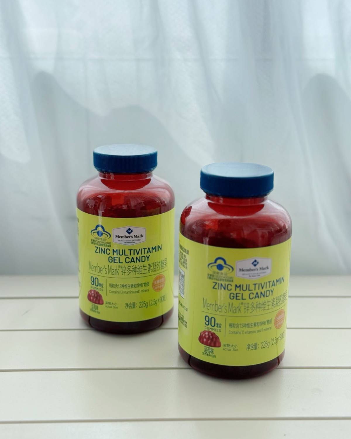 家里娃今年11岁，长得快，总担心缺钙，就入手了这款多维片。 