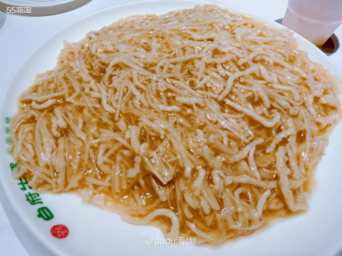 🌿上周末带娃去雄安新区自驾游了，到了后的第一顿午餐去打卡了