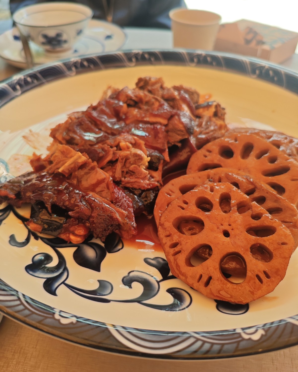 这家我听说过很多次了，终于有机会跟朋友们一起去吃饭了！这次我