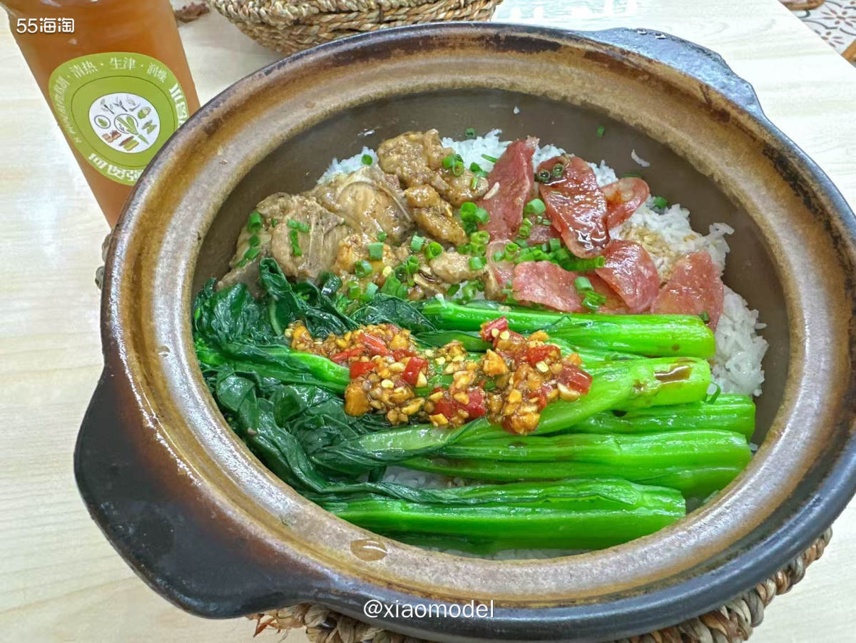 😀又来吃何煲强煲仔饭啦！  😅我是在大众点评网买的团购套