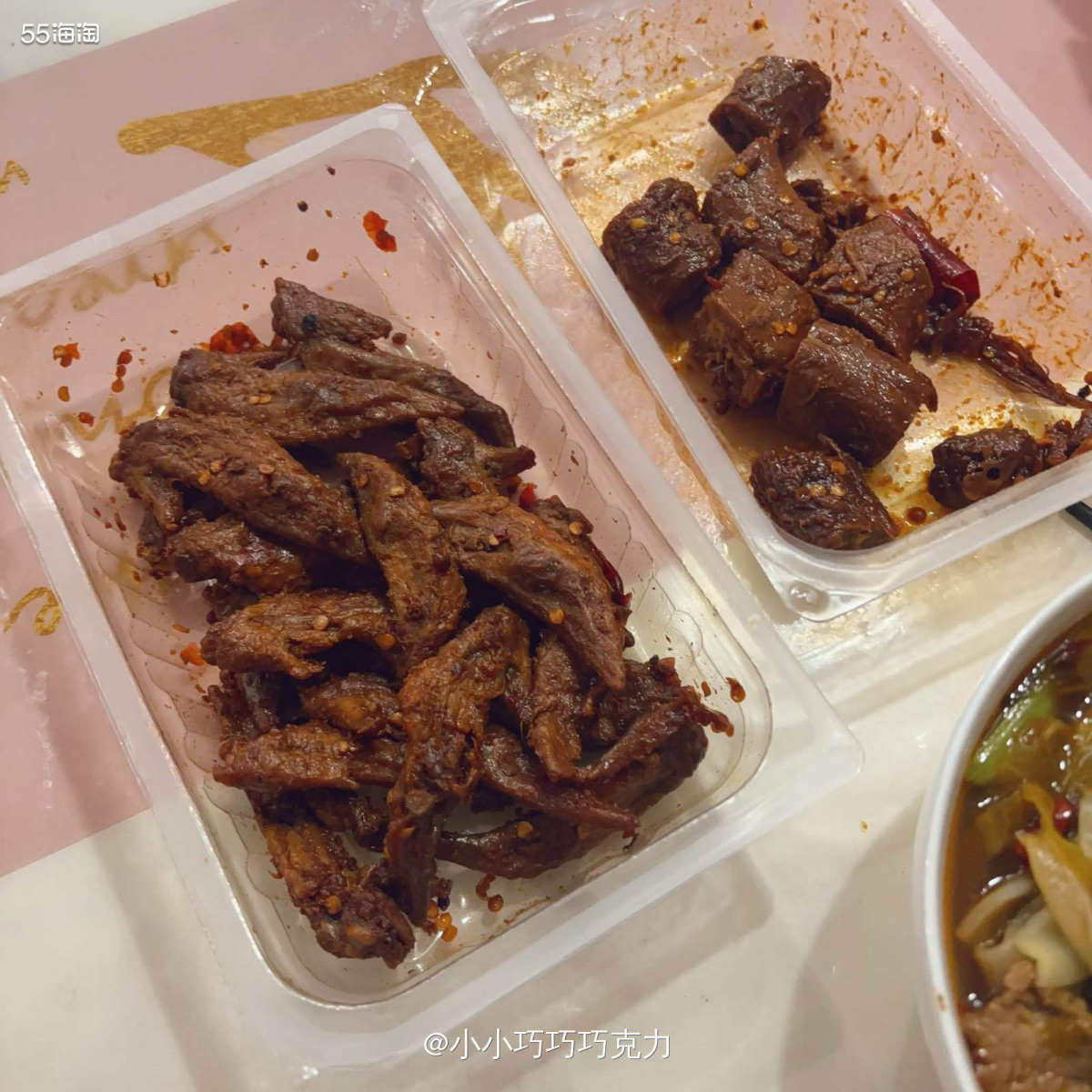 又来分享一个美食啦，自制的酸菜牛肉米粉，晚上来一碗热乎乎的米