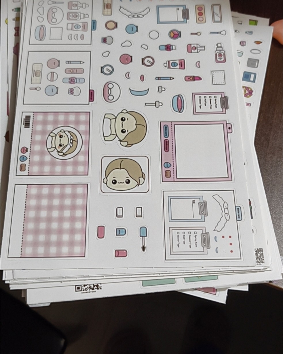 下单网站：拼多多app 下单商品：免剪裁安静书ins玩具DI