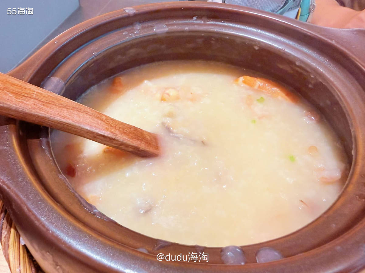 💦今天带娃出来玩顺便洗个车，就在洗车附近商场吃的午餐，选了