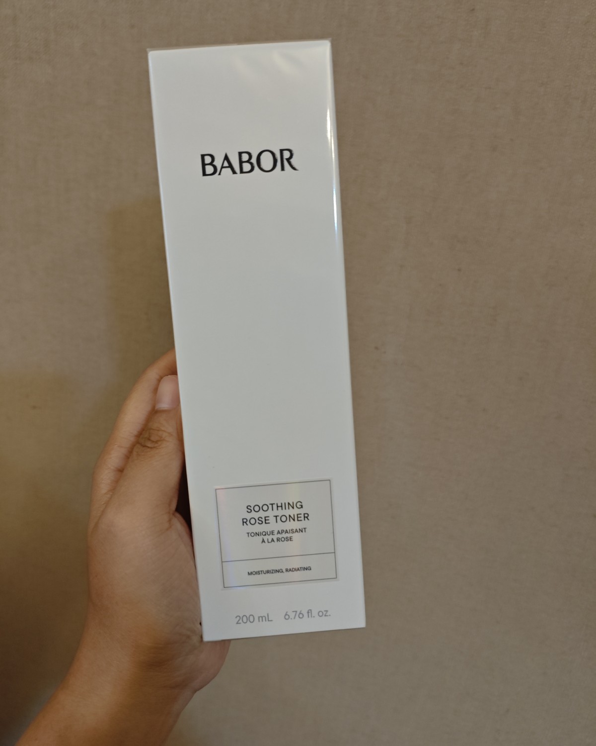 最近还是少量的买了一些海外护肤品，到了两个～  👉🏻ba
