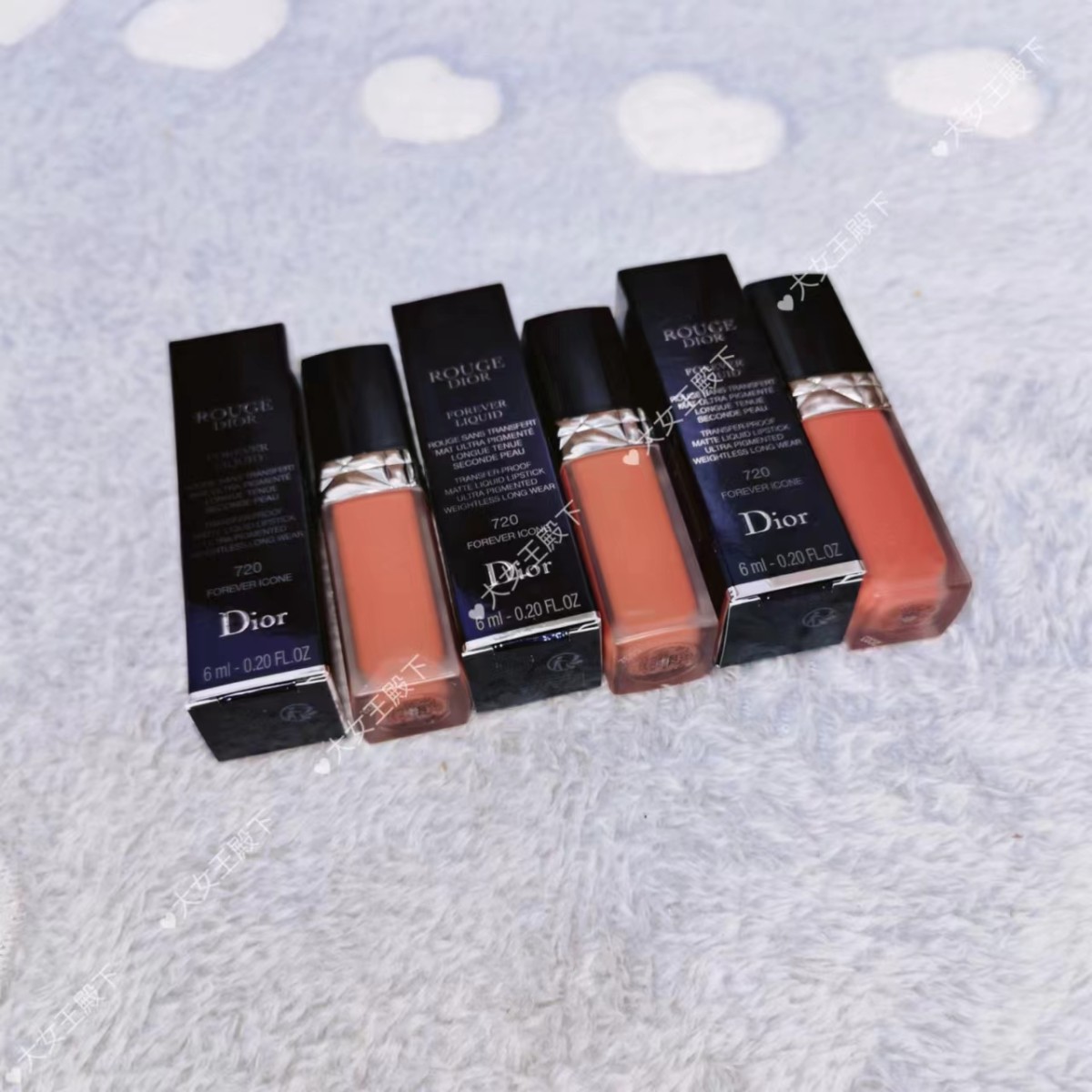 ☑️开箱： dior720口红*2, dior720唇釉*3