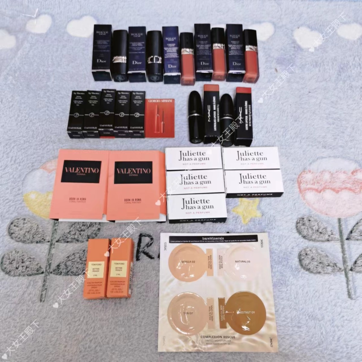 ☑️开箱： dior720口红*2, dior720唇釉*3