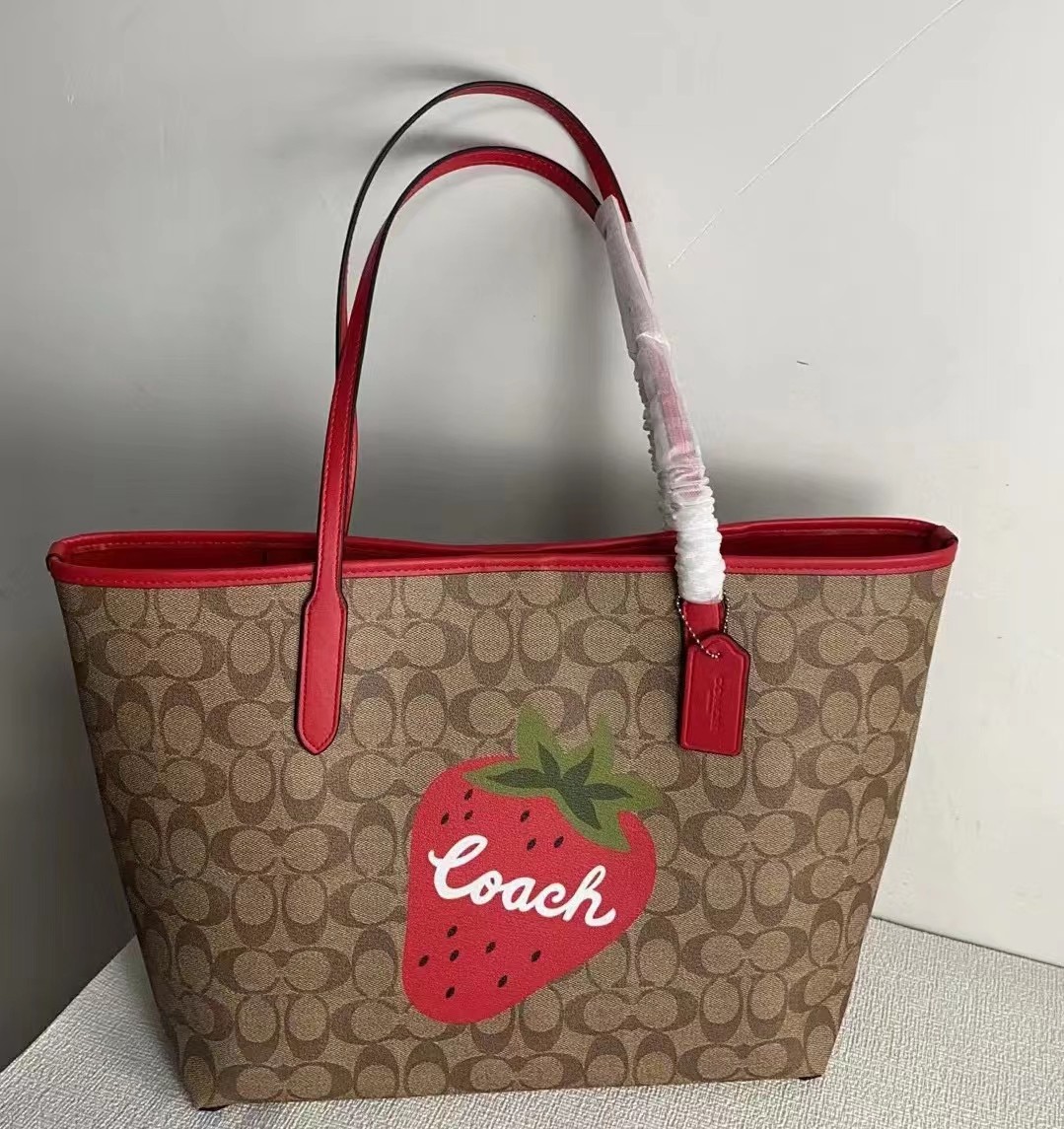 😍这个托特看起来有点像gucci的平替  ⭕购买网站：co