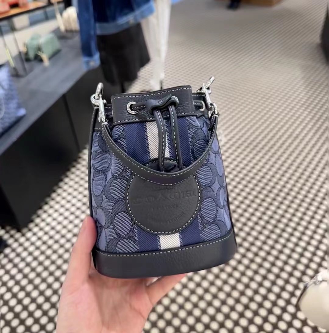 👍网站：Coach outlet美国官网； 🙌活动：满减