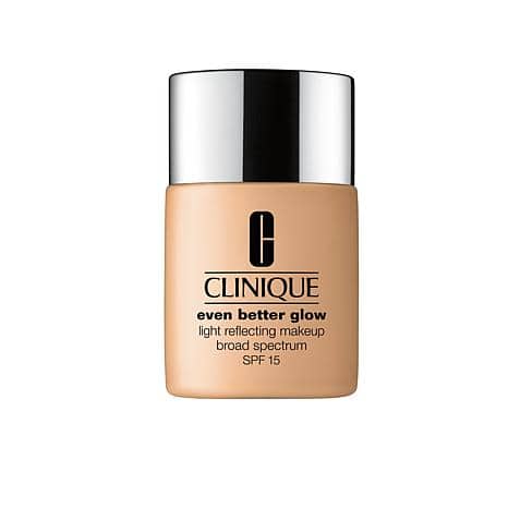 Clinique SPF 15 Even Better Glow Light Reflecting Foundation (1-oz, various shades)